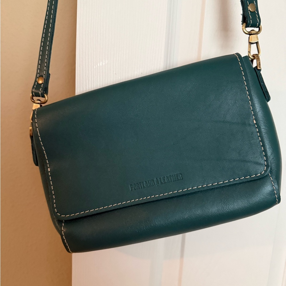 Portland Leather Medium Metro Teal Crossbody Bag